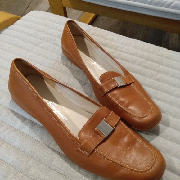 Salvatore Ferragamo loafer size 8.5 2 A narrow leather - Picture 2 of 6